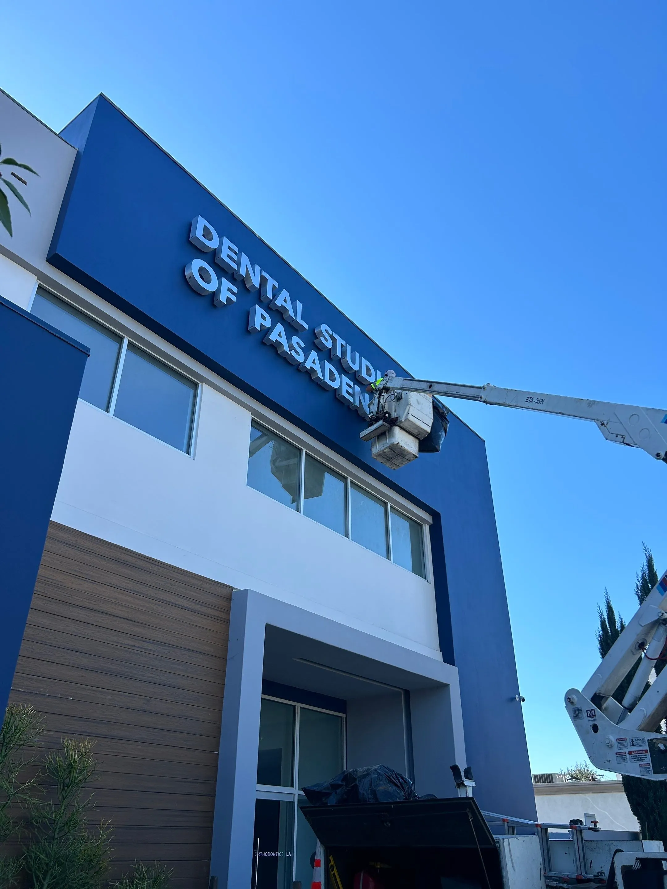 Project in Pasadena – Golden State Signs project